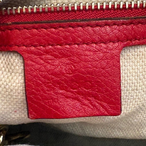 Luxury Staple Gucci Soho Shoulder Bag Authentic - Picture 3 of 12
